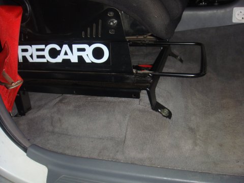 Embase de siège Recaro côté droit Toyota HDJ100 et HZJ105 N4-Offroad