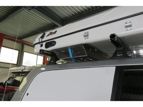 Support d'échelle sous tente James Baroud N4-Offroad
