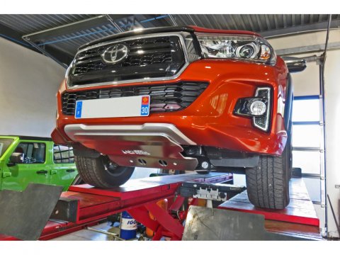 Ski de protection avant Offroad en aluminium de 8mm pour Toyota Hilux Revo 01/2019-12/2020 N4-Offroad