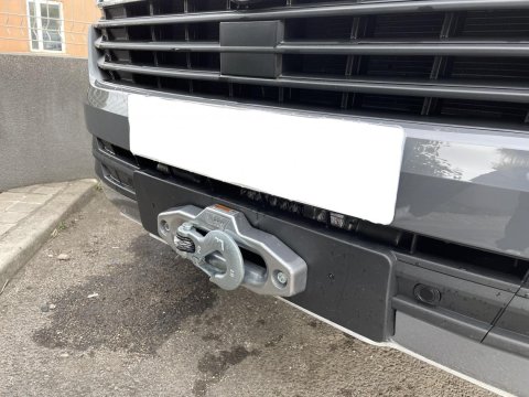 Platine treuil intégrée pare-chocs origine Volkswagen Transporter T5 T6 T6.1