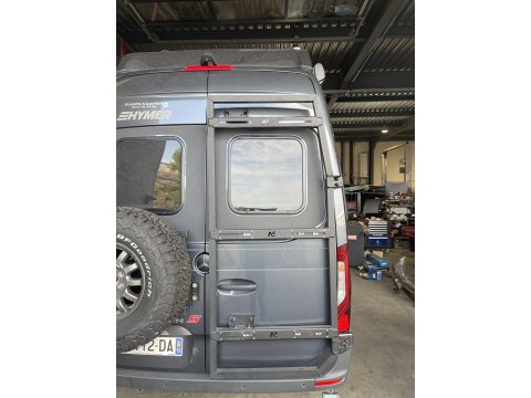 Porte tout en aluminium sur porte arrière droite pour Mercedes Sprinter W907 N4-Offroad