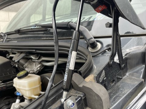 Vérins de capot pour Mercedes Sprinter W907 N4-Offroad