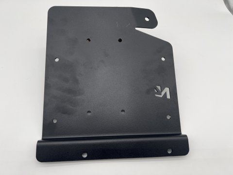 Platine support d'accessoires dans compartiment moteur côté droit pour Mercedes Sprinter W907 N4-Offroad