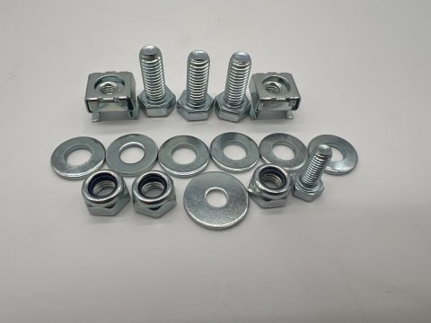 Platine support d'accessoires dans compartiment moteur Toyota HDJ100 N4-Offroad