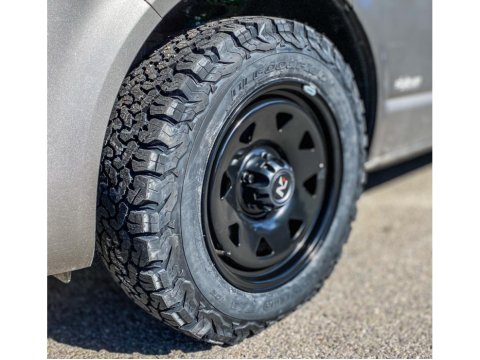 Jante acier Triangular noire 7x17 5x120 Volkswagen Transporter T5 T6 N4-Offroad