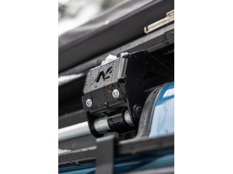 Kit fixation N4-Offroad pour installation galerie intégrale Rhino rack sur Ineos Grenadier